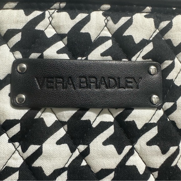 Vera Bradley Black White XL Weekender Travel Bag 25x15x8 - Picture 2 of 16